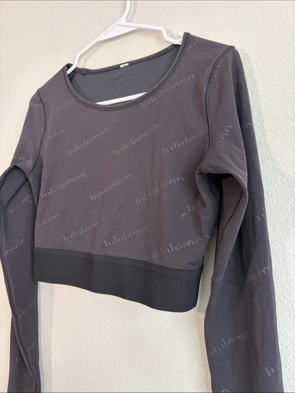 Lululemon Wunder Train Cropped Long Sleeve *Special Edition in Black - S/M